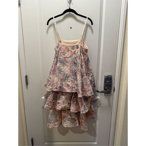 Elliatt Circe Tiered Baby Doll Lace Mini Dress in Pink Multi Size Small NWT - Picture 2 of 4